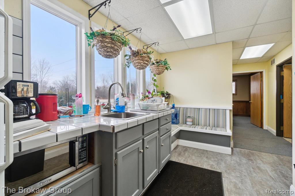 4212 LENNON Road, Flint, MI 48507 — Photo 31