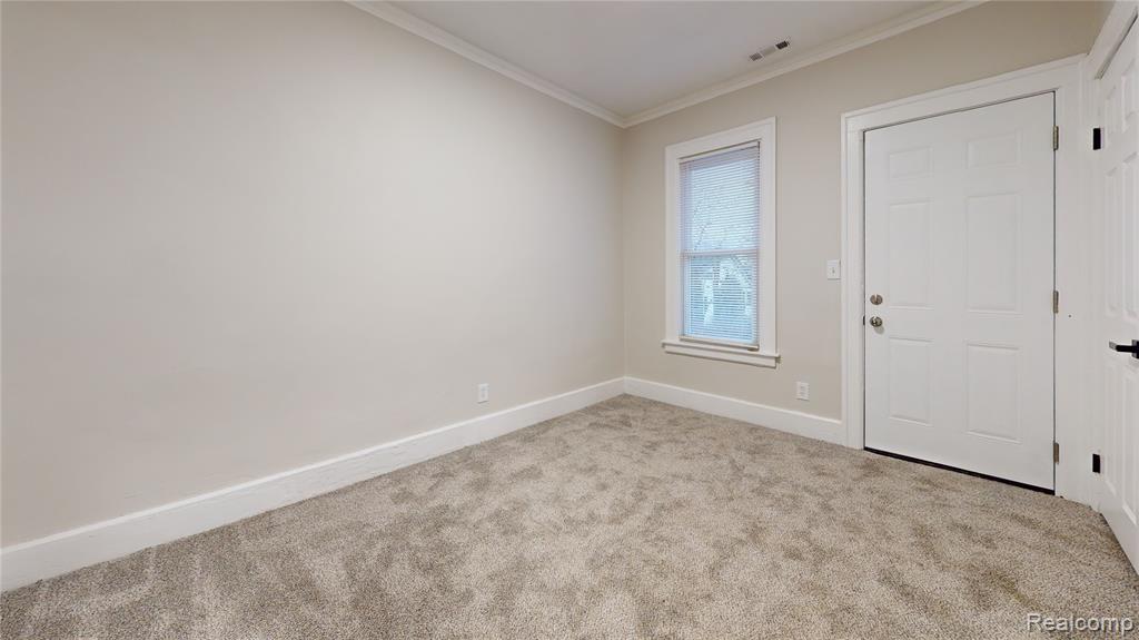 12061 Cloverlawn Street, Detroit, MI 48204 — Photo 8