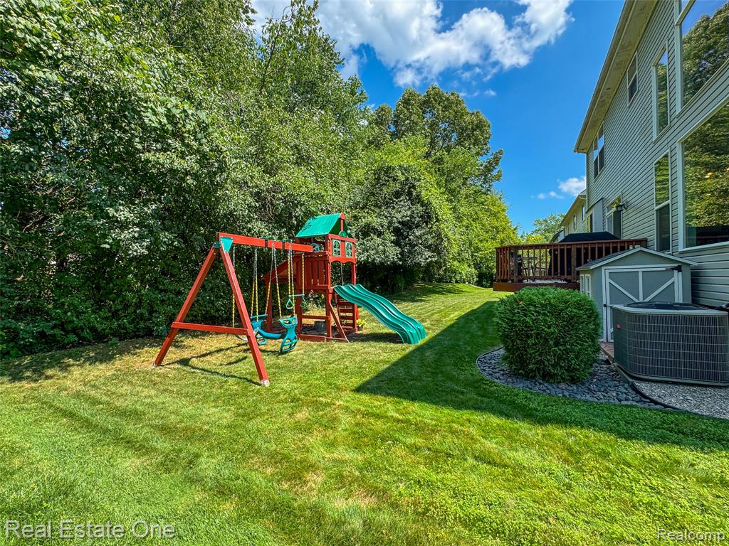 6066 Cheshire Park Drive, Clarkston, MI — Photo 47