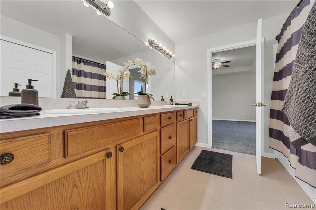 13632 COUNTRY WALK Boulevard, Van Buren, MI 48111 — Photo 27