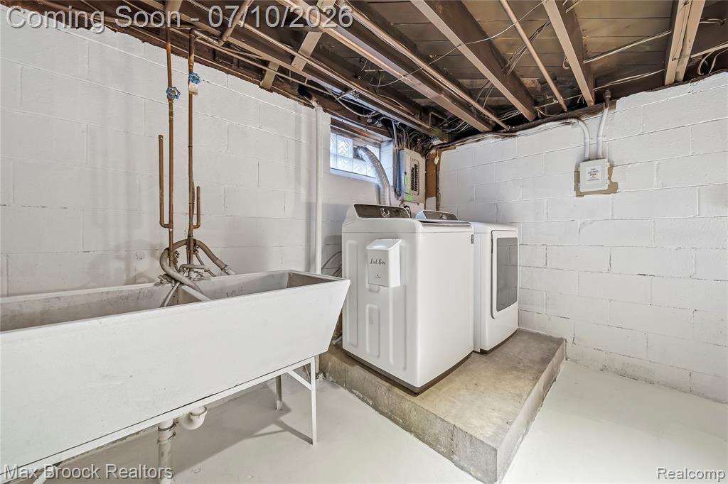 2370 Mortenson Boulevard, Berkley, MI 48072 — Photo 28