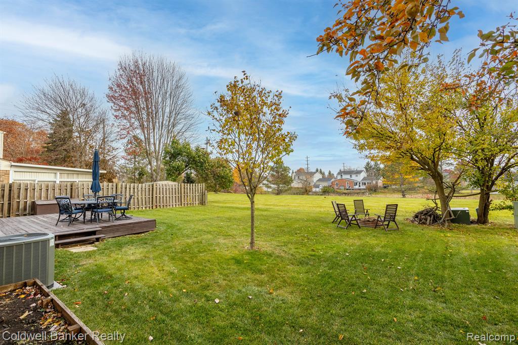 1068 KINGS, Canton, MI 48188 — Photo 32