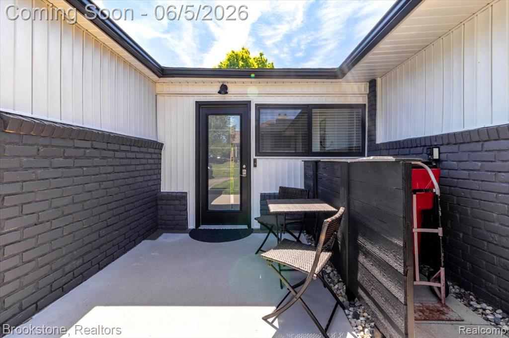 3378 Kingsway Drive, Highland, MI 48356 — Photo 10