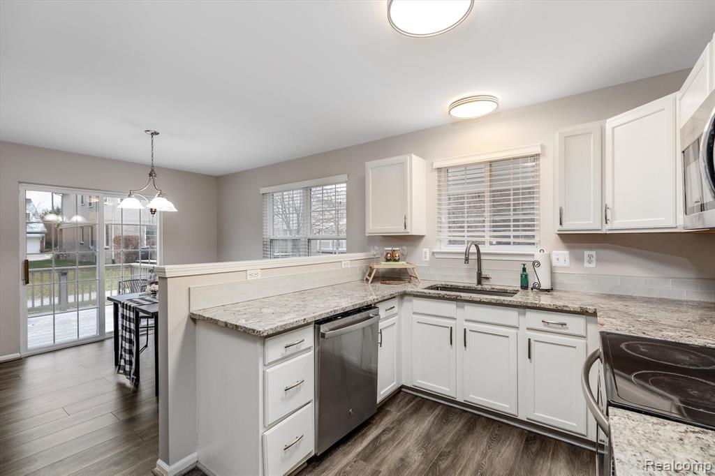 4216 CORONET Avenue, Canton, MI 48188 — Photo 7