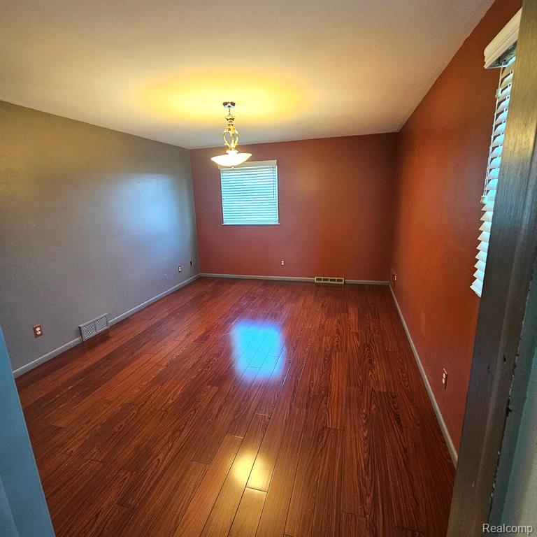 9233 SMITHS CREEK Road, Wales, MI — Photo 17
