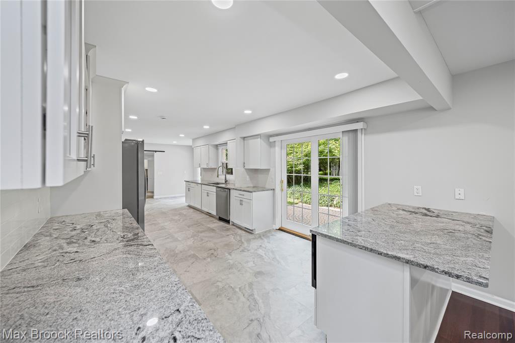 2601 Lamplighter Lane, Bloomfield Hills, MI 48304 — Photo 17