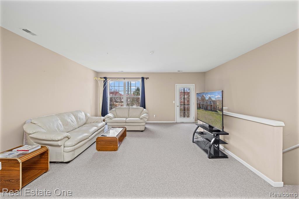 40442 Bay Harbor Lane, Canton, MI 48188 — Photo 11