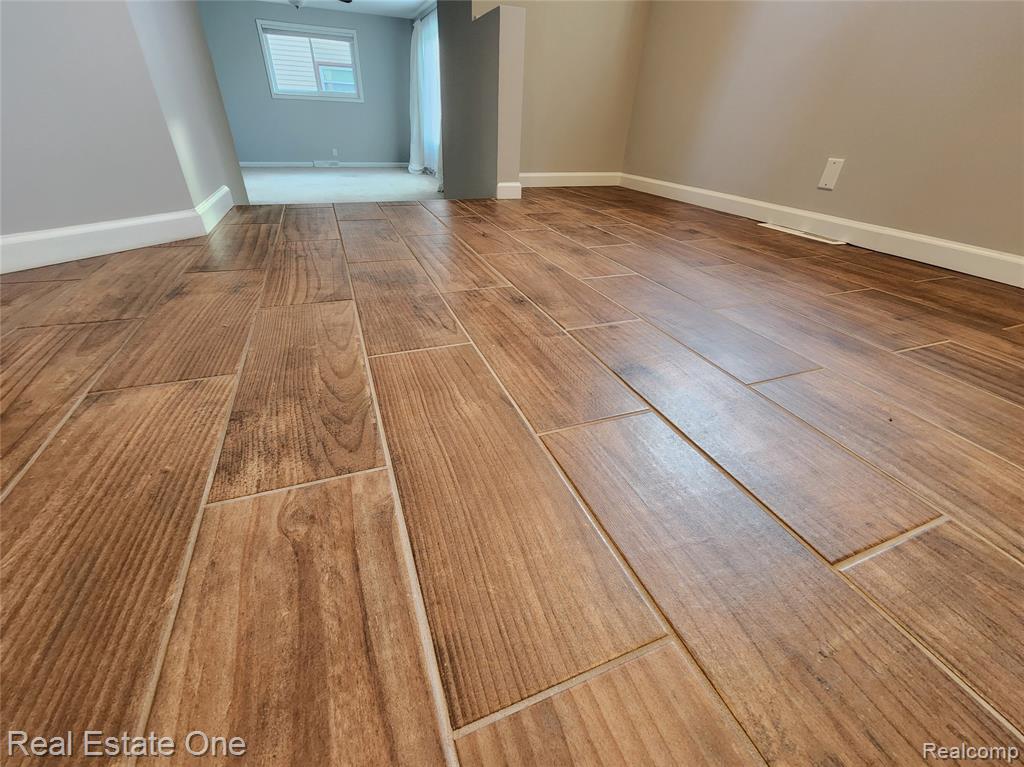 1574 E Woodruff Avenue, Hazel Park, MI 48030 — Photo 14