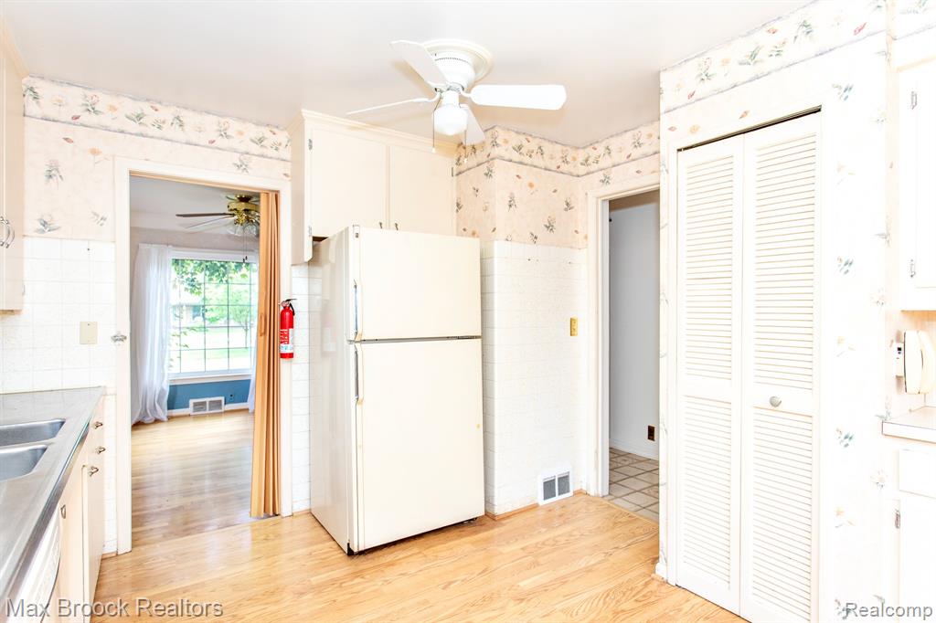1852 Edgewood Boulevard, Berkley, MI 48072 — Photo 21