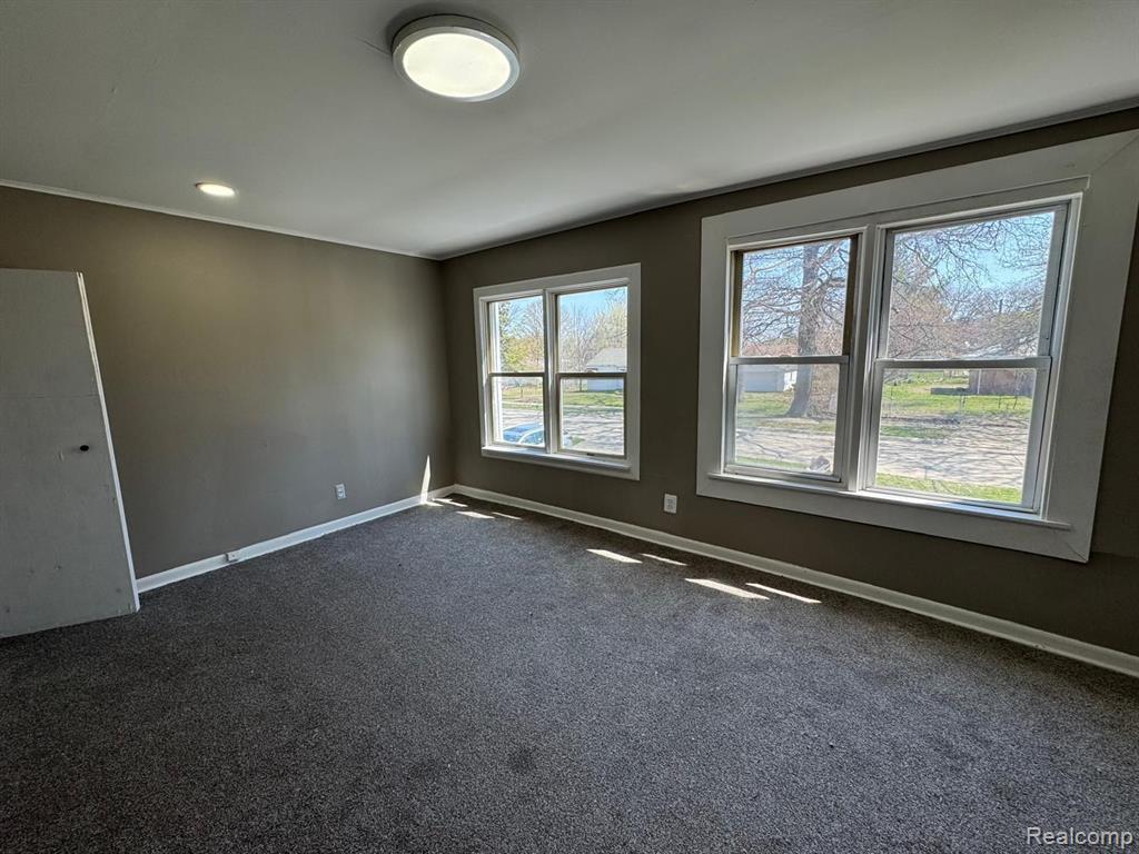 24025 CUNNINGHAM Avenue, Warren, MI 48091 — Photo 12