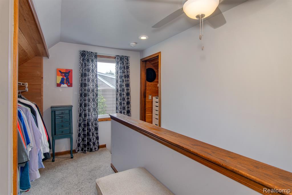 10855 Kingston Avenue, Huntington Woods, MI — Photo 22