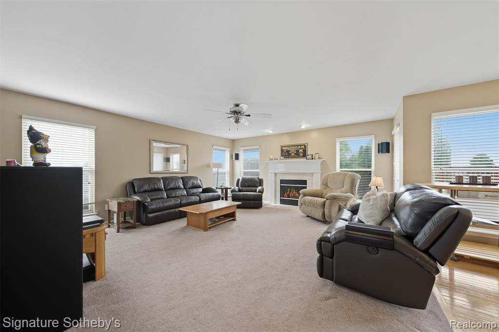 6833 Sadie Lane, Belleville, MI 48111 — Photo 2