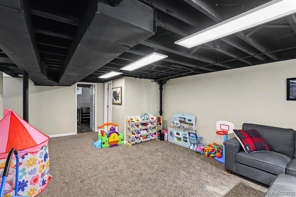 332 E Parker Avenue, Madison Heights, MI 48071 — Photo 22