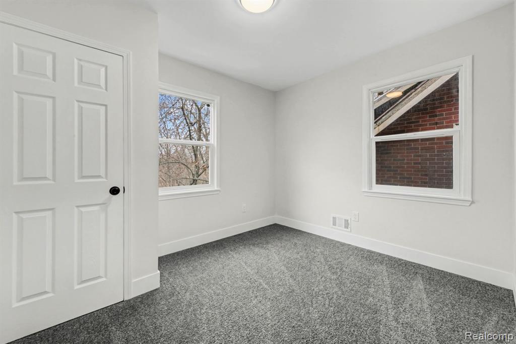 213 Avalon Street, Highland Park, MI 48203 — Photo 16