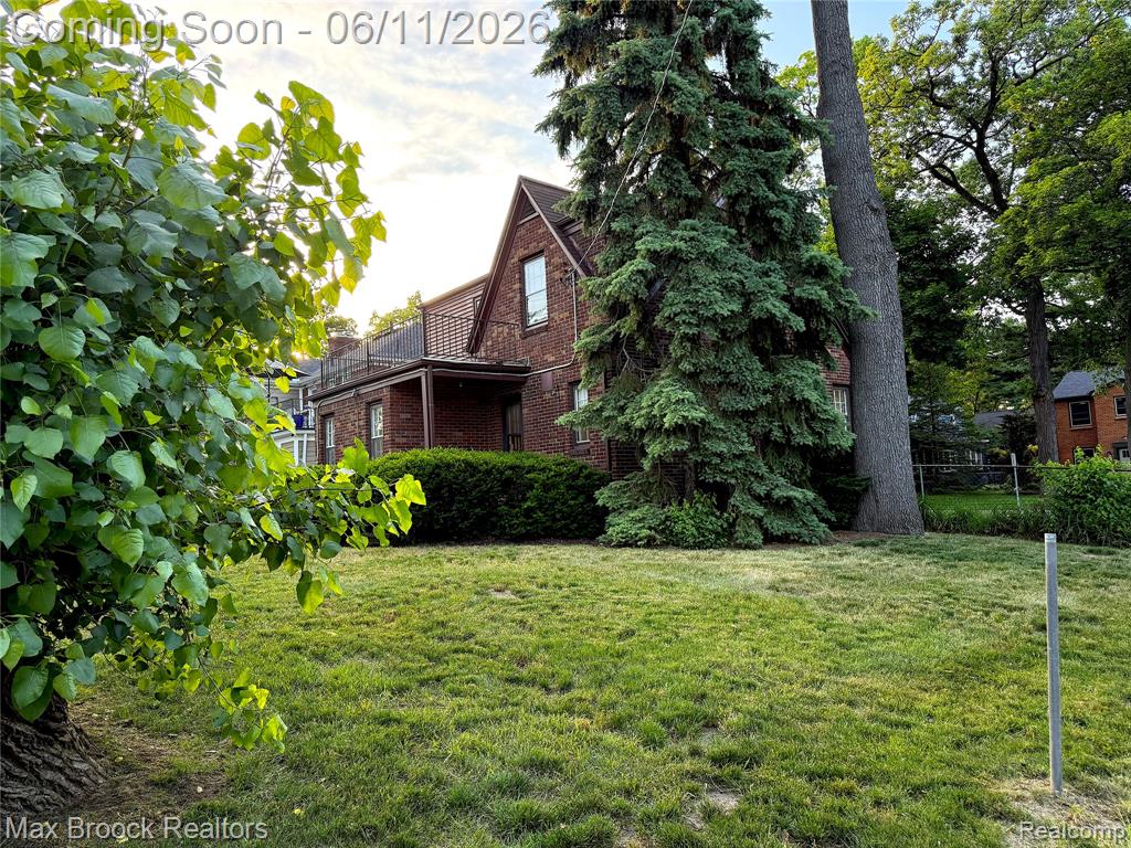 14 Fairwood Boulevard, Pleasant Ridge, MI — Photo 47