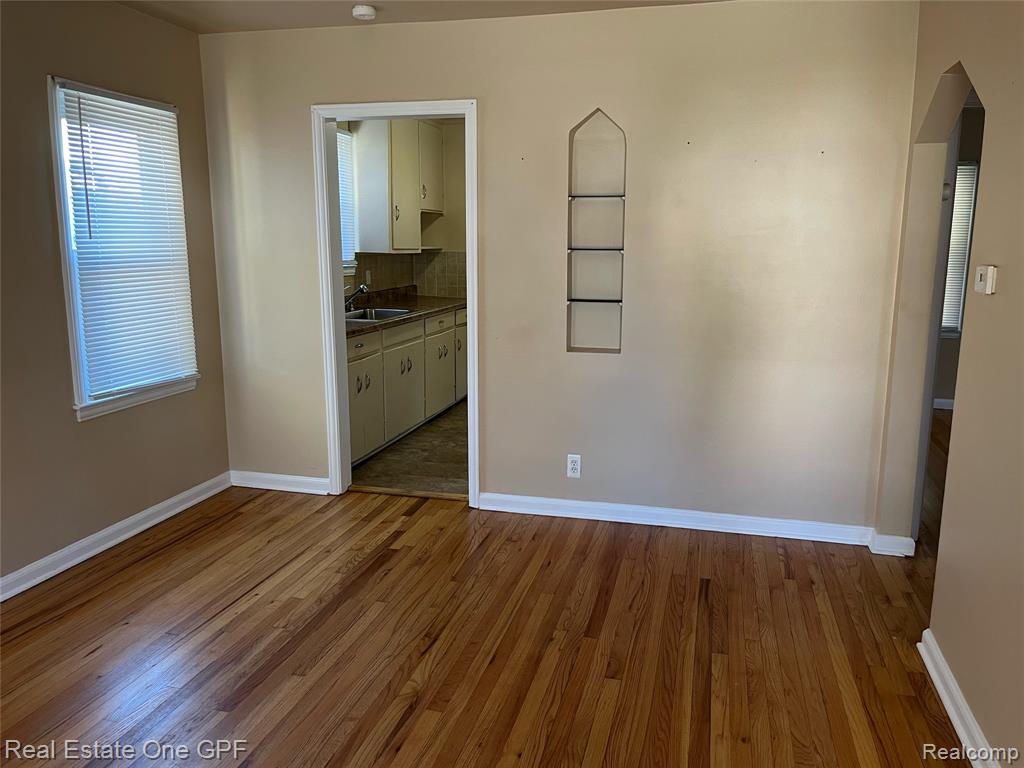 7580 WOOD Avenue, Warren, MI 48091 — Photo 5