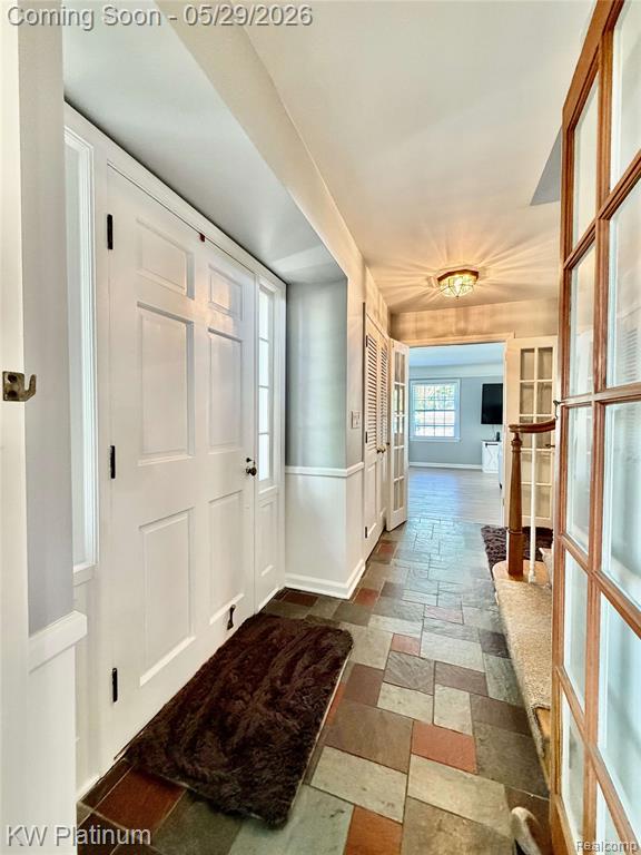 2425 Woodstock Drive, Port Huron, MI 48060 — Photo 2
