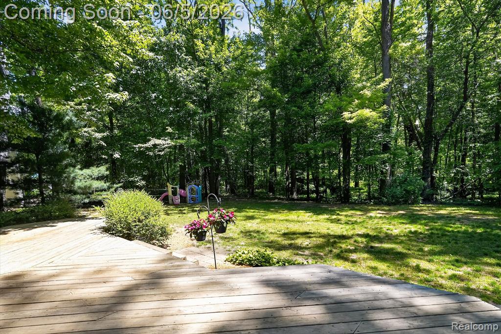 15129 Locust Grove Drive, Byron, MI 48418 — Photo 45