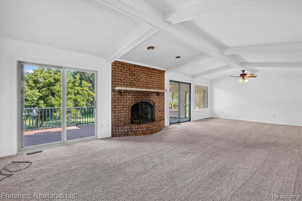 5524 Lawrence Court, Pinckney, MI 48169 — Photo 11