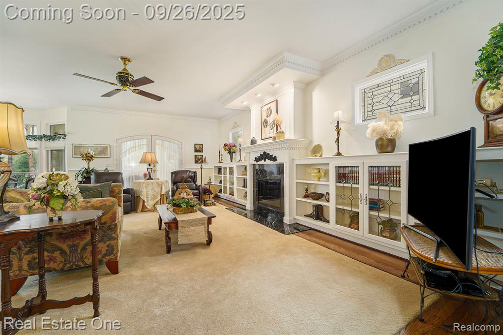 6764 Redford Circle, Troy, MI 48085 — Photo 13