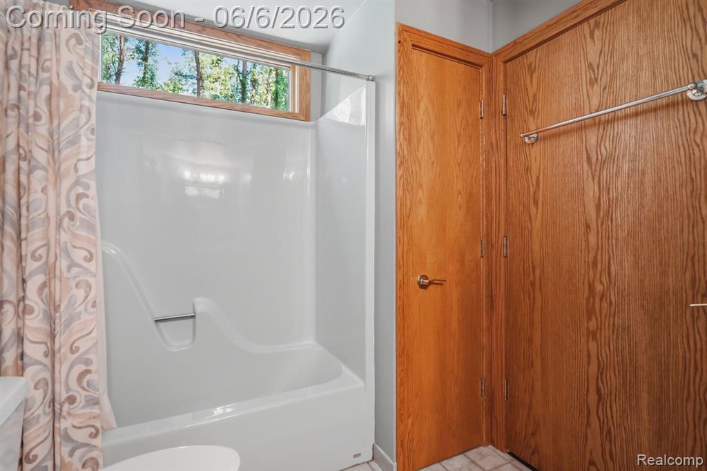 356 Avanti Lane, Highland, MI — Photo 34