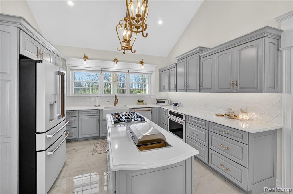 2168 Wiggins Road, Fenton, MI 48430 — Photo 11