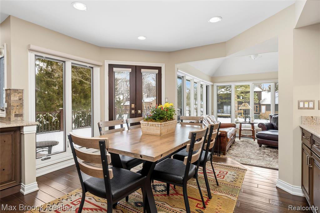 5867 BRAVO COURT, Orchard Lake Village, MI 48324 — Photo 25
