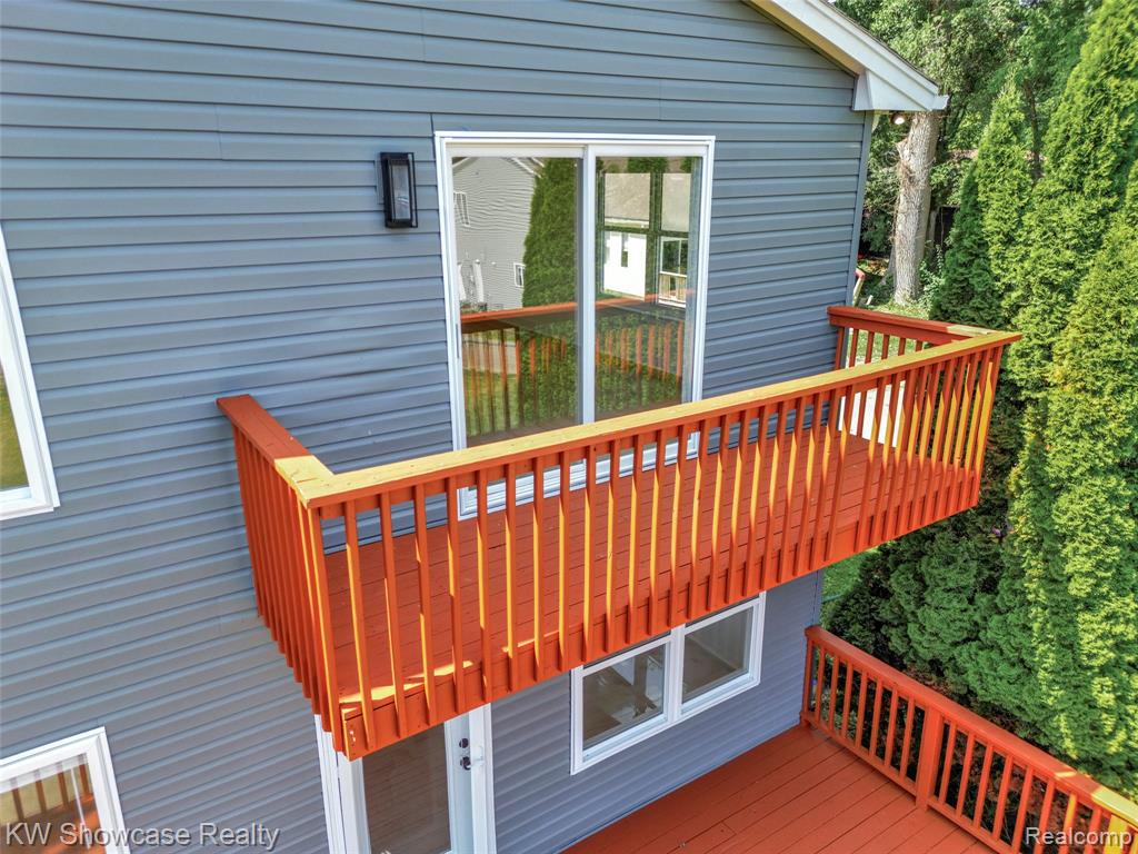 4392 CASS ELIZABETH Road, Waterford, MI 48328 — Photo 4
