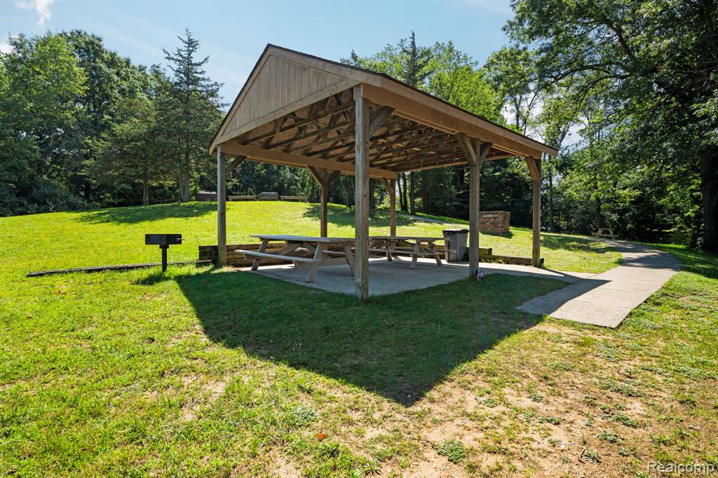 971 Tierney, Highland, MI 48356 — Photo 46