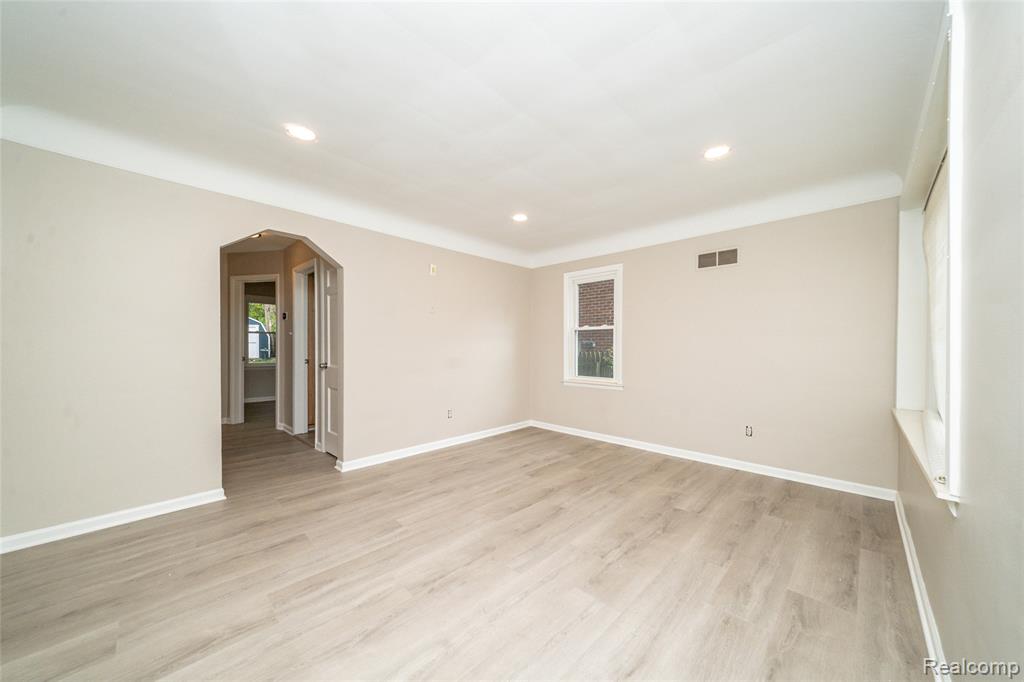 162 N Genesee Avenue, Pontiac, MI 48341 — Photo 15