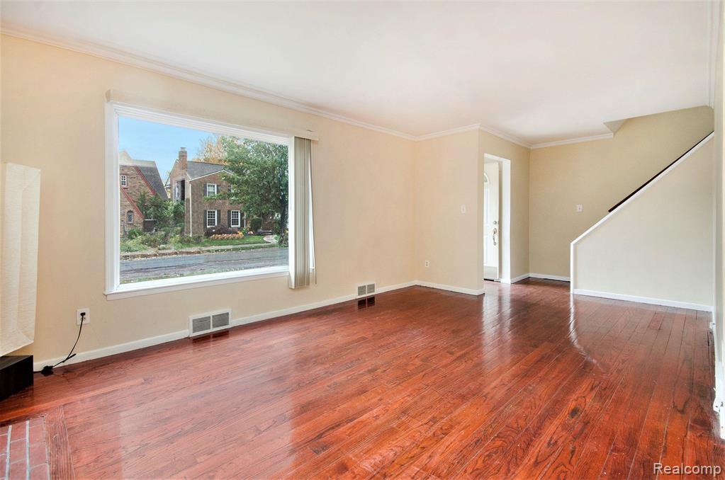 5800 BISHOP Street, Detroit, MI 48224 — Photo 3