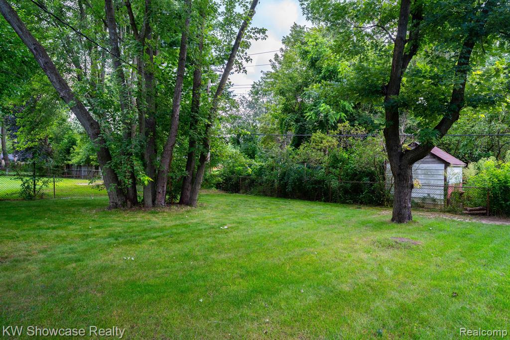 4575 OAKVISTA Avenue, Clarkston, MI — Photo 36