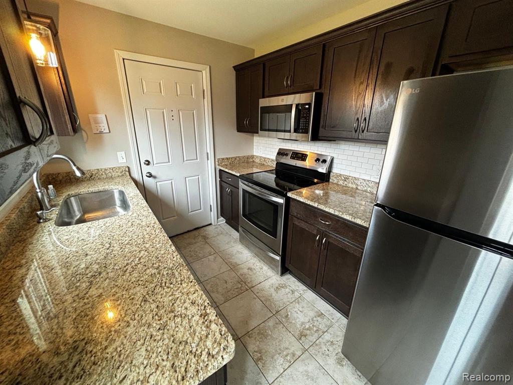 454 Romeo Road, Rochester, MI 48307 — Photo 6