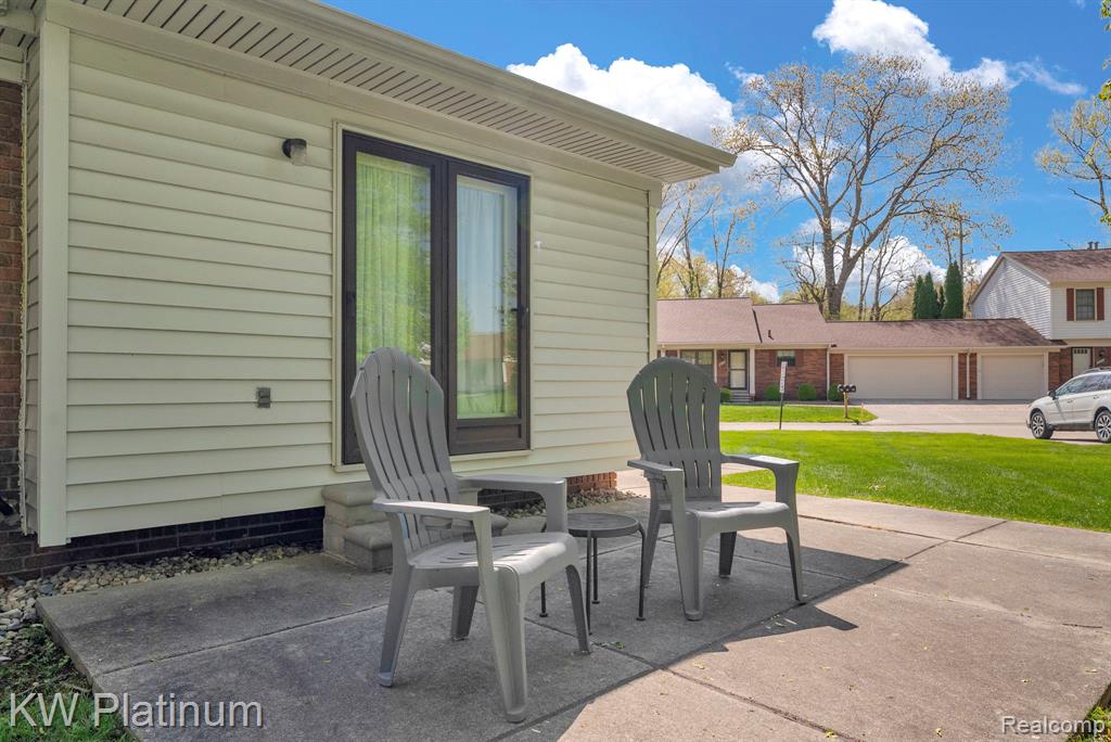 38215 Maple Forest Boulevard E, Harrison Township, MI — Photo 37