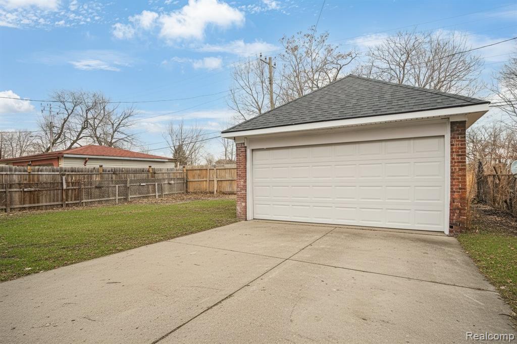 4134 Lakewood, Detroit, MI 48215 — Photo 2
