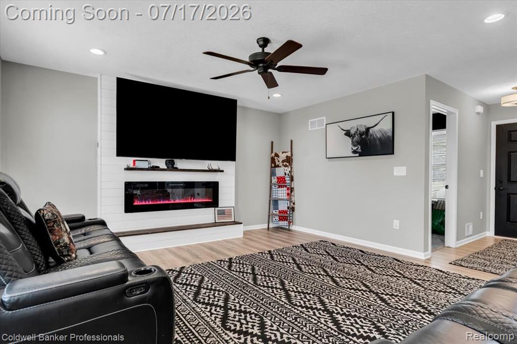 417 Constitution Avenue, Brooklyn, MI 49230 — Photo 7