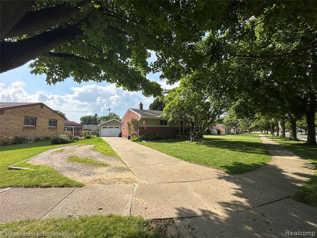 661 Lincoln Street, Lapeer, MI 48446 — Photo 7
