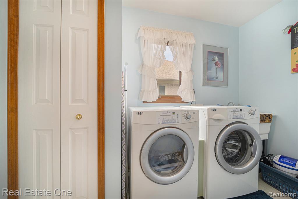 54448 Verona Park Drive, Macomb, MI 48042 — Photo 23