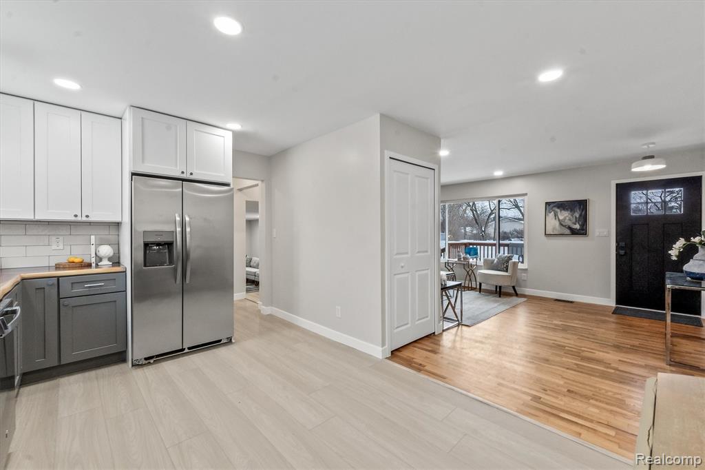 5067 Paro Drive, Flint, MI 48506 — Photo 14