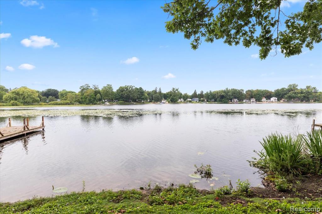 5246 Wayne Road, White Lake, MI 48383 — Photo 64