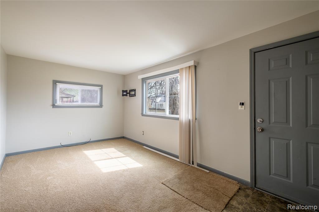 1377 Allen Street, Burton, MI 48529 — Photo 10