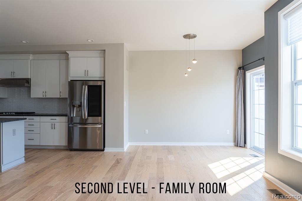 2836 RIDINGTON Road, Ann Arbor, MI 48105 — Photo 34