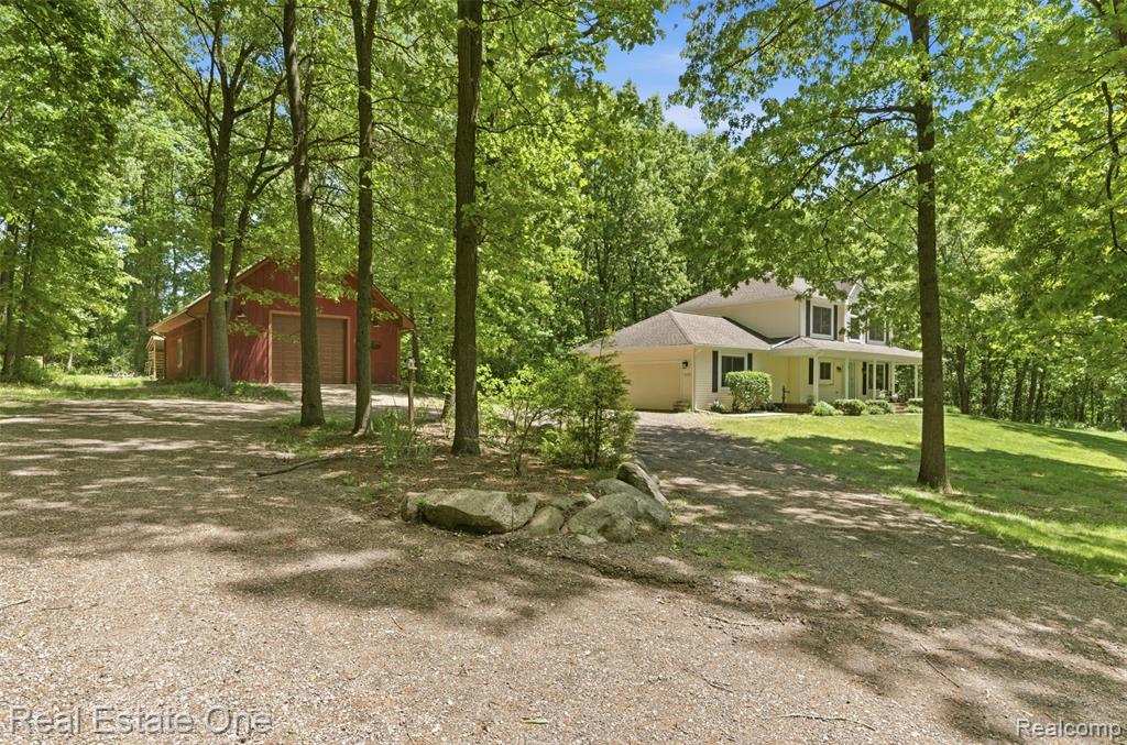 3559 Perry Lake Road, Ortonville, MI 48462 — Photo 11