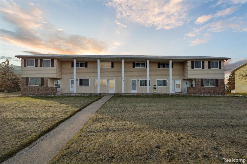 6301 FRANK N DOT, Lansing, MI 48917 — front exterior
