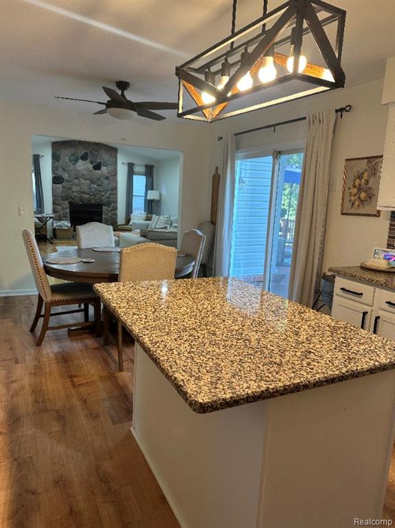 5470 MILL RACE Way, Commerce Twp, MI 48382 — Photo 15