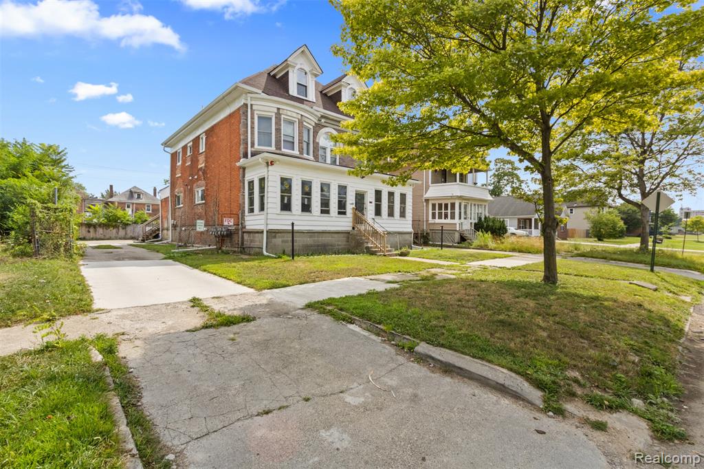 558 Marston Street, Detroit, MI 48202 — Photo 4