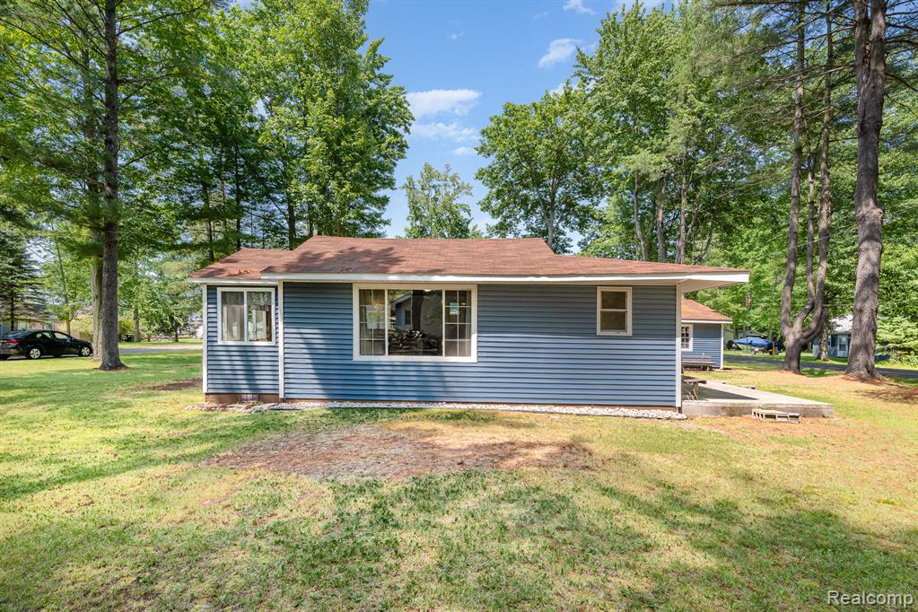 1014 Clifford Street, East Tawas, MI 48730 — Photo 4