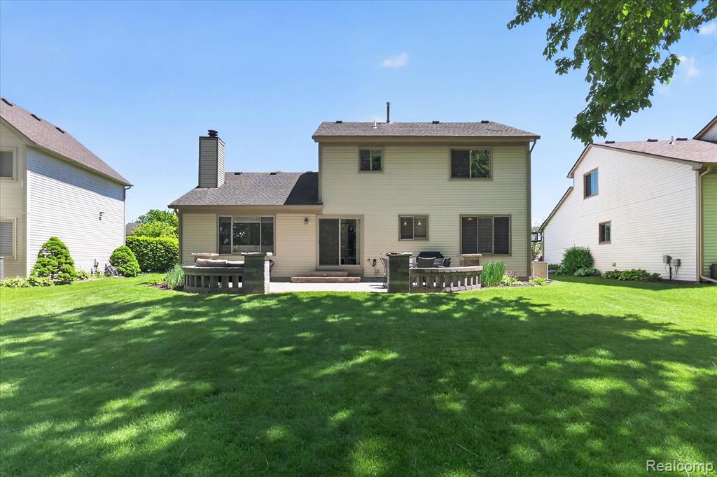 7071 Foxcreek Drive, Canton, MI 48187 — Photo 48