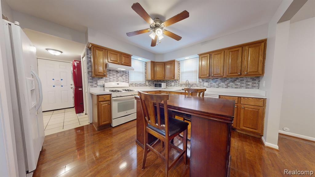 6850 BEECH DALY Road, Taylor, MI — Photo 2