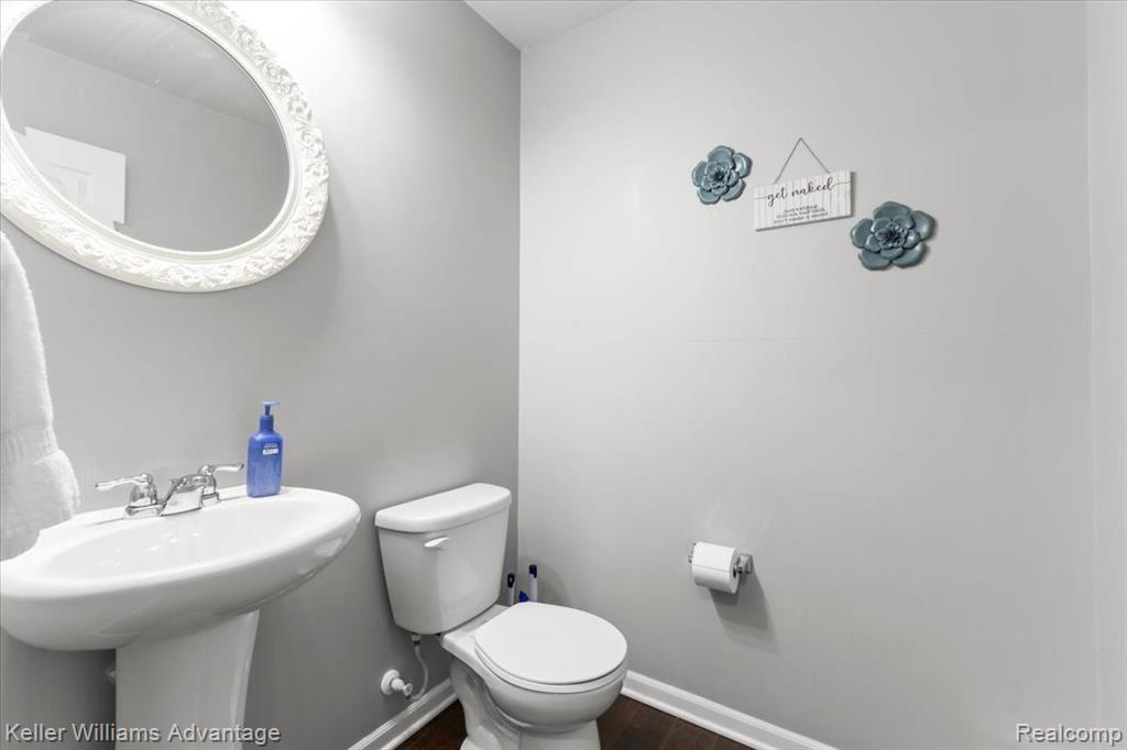8228 Quincy Drive, Westland, MI — Photo 26